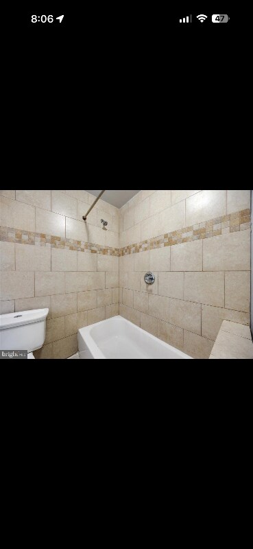 Building Photo - 109 W Logan St