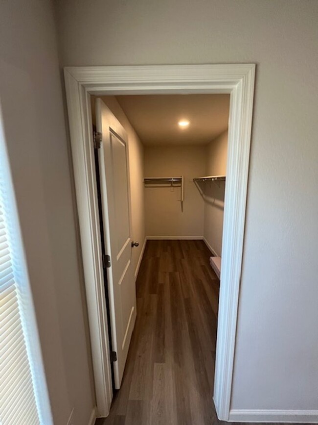 Building Photo - Newer Build 4 Bed/2 Bath In Arizona City