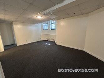 Building Photo - 1209 Boylston St