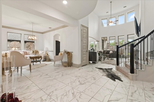 Building Photo - 712 Fall Rock Branch Dr