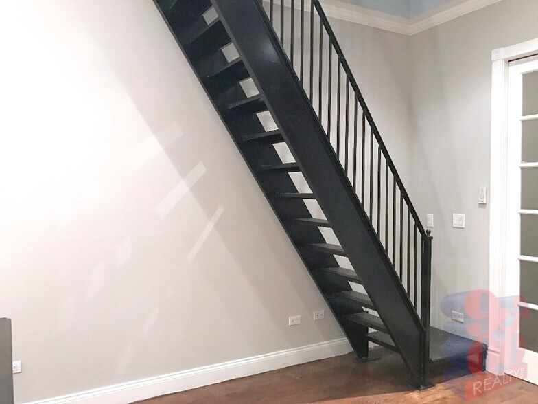 Building Photo - 60 Avenue B