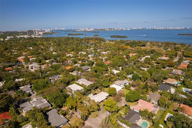 Building Photo - 501 NE 51st St