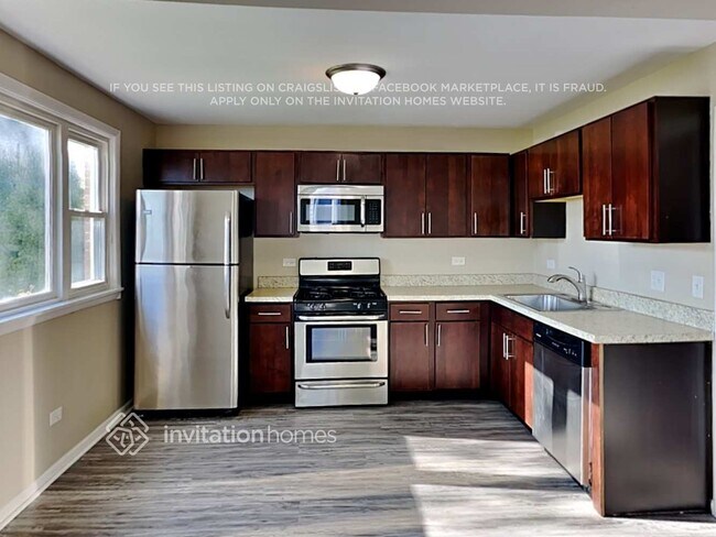 Building Photo - 1816 N 38th Ave