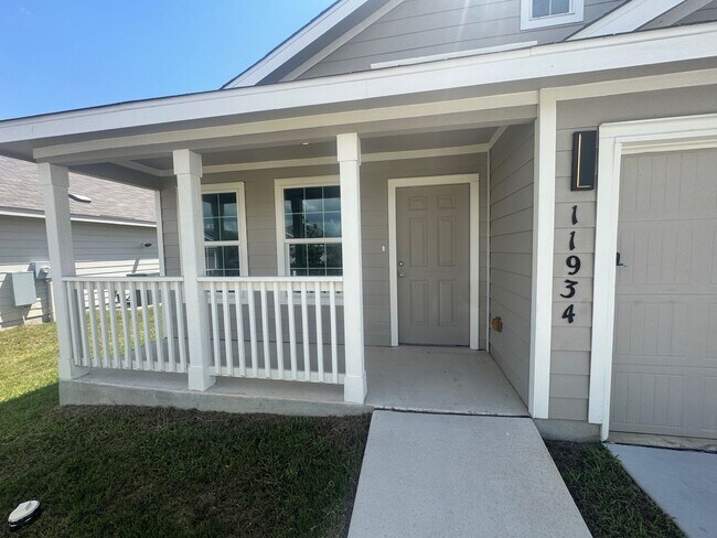 Building Photo - A Must-See Move-In Ready Home with Solar P...