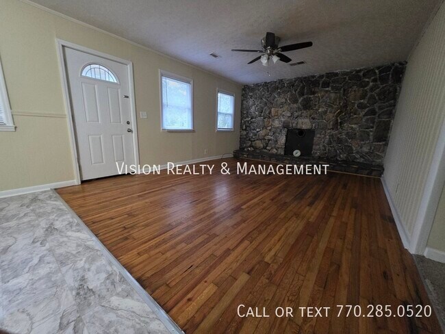 Building Photo - 219 Barrett Rd