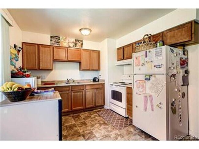 Building Photo - 3111 W 95th Ave