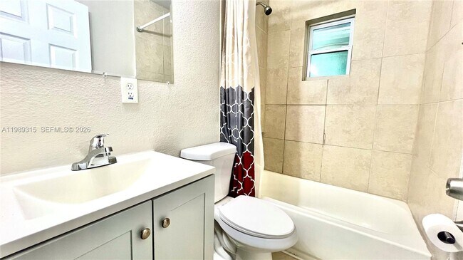 Building Photo - 1308 N 21st St