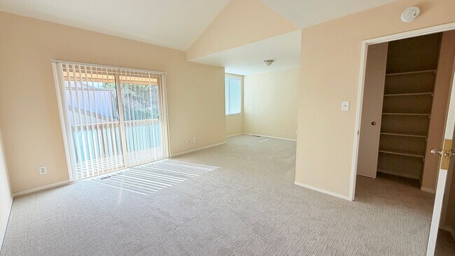 Building Photo - 3169 Santa Cruz Ln