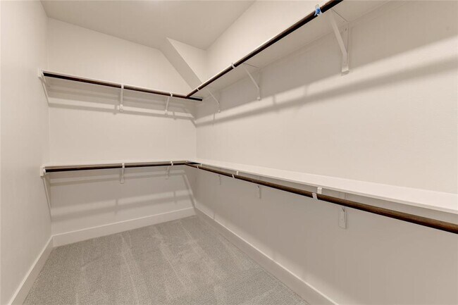 Building Photo - 1531 N Red Bud Ln