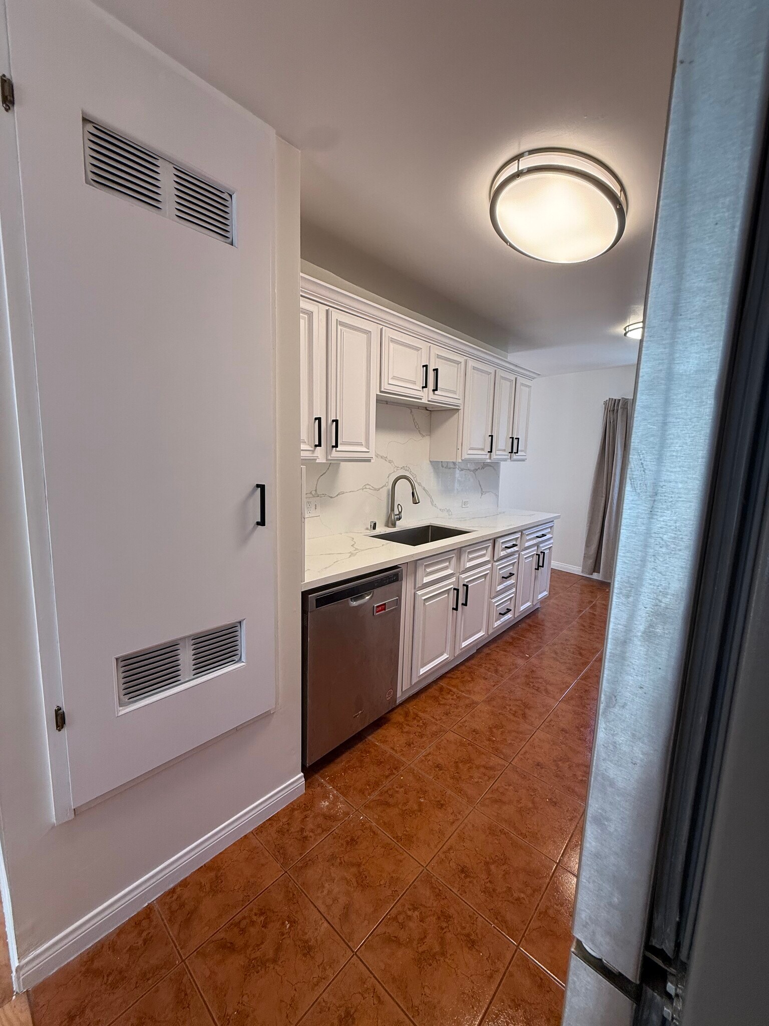 Building Photo - 2446 S Centinela Ave
