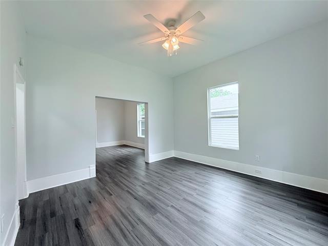 Building Photo - 1326 W Sears St