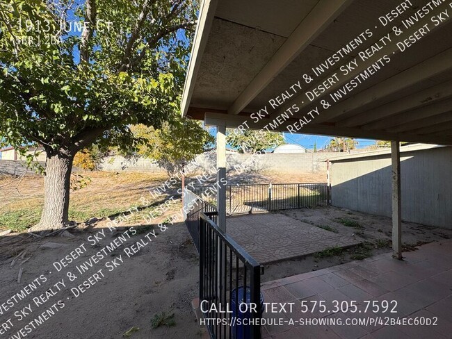 Building Photo - 1913 June Ct