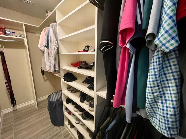 Building Photo - 1918 Aransas Pass Dr