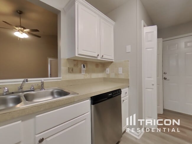 Building Photo - 203 Coldsprings Ct