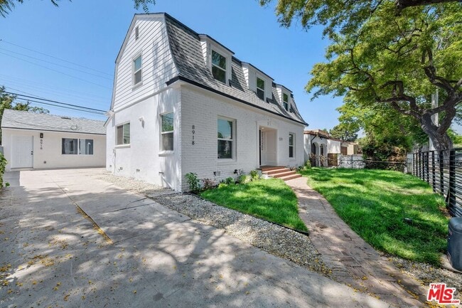 Building Photo - 8918 Cadillac Ave