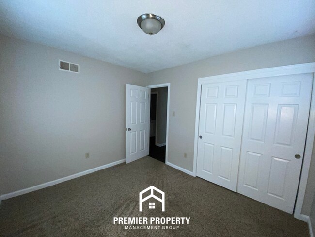 Building Photo - 4236 Trudy St