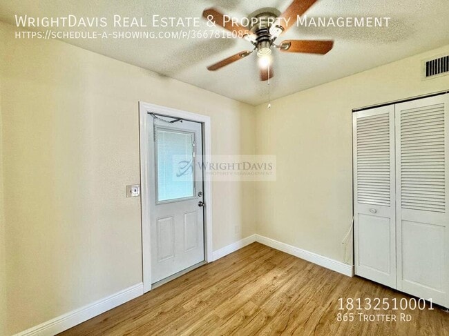 Building Photo - 865 Trotter Rd