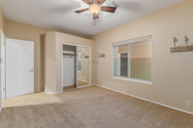 Building Photo - 4843 E Windstone Trl