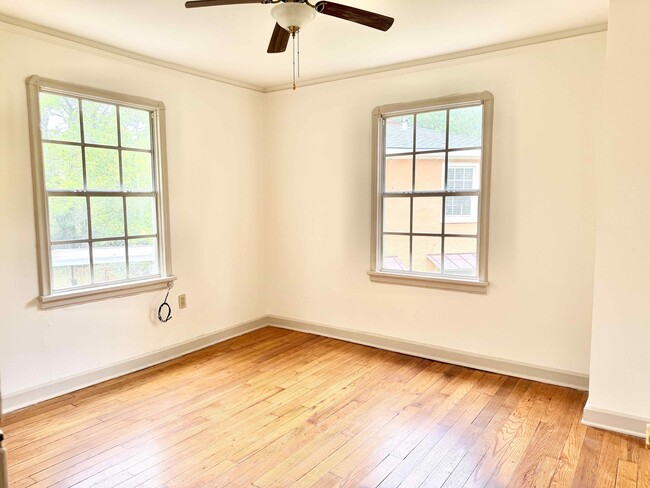 Building Photo - 1004 Rittiner Dr