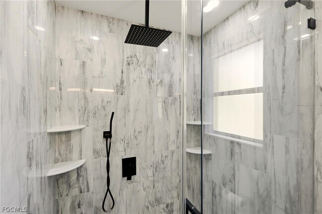 Building Photo - 3404 2nd St SW