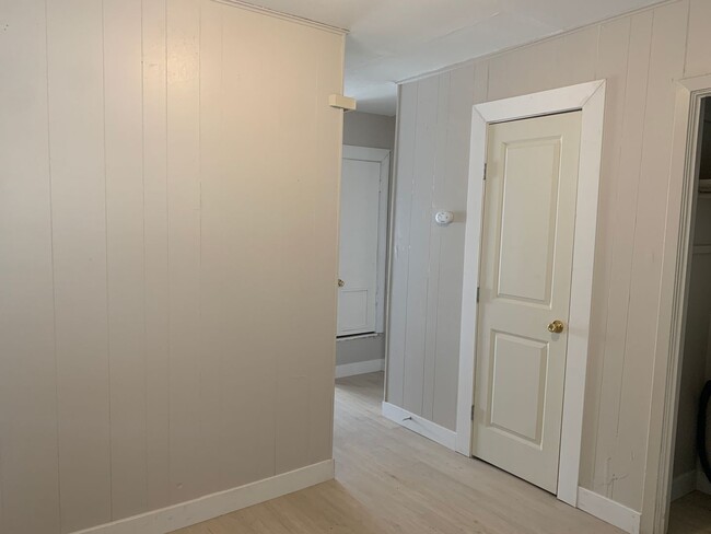 Building Photo - 1101 Hall