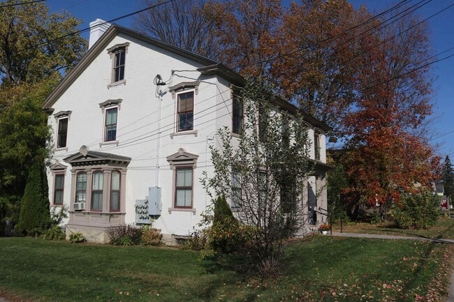 Building Photo - 160 N Main St