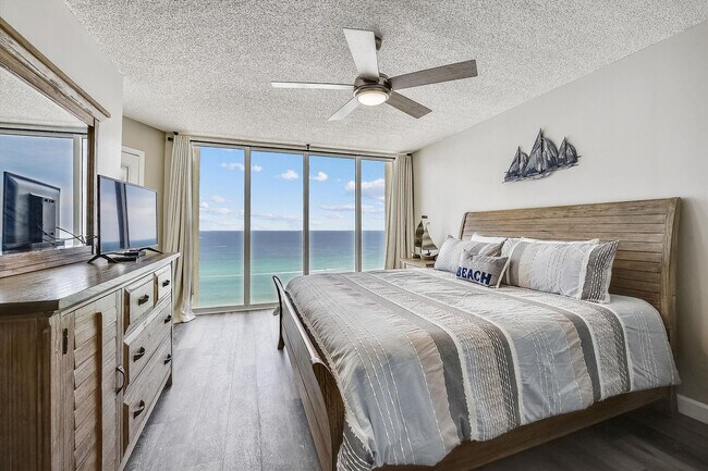 Building Photo - 10515 Front Beach Rd