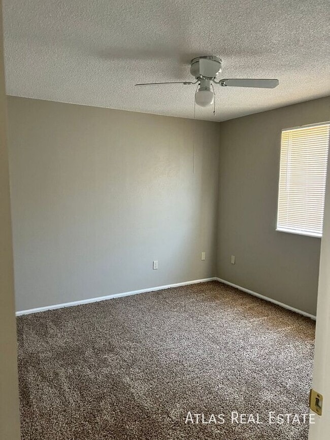 Building Photo - 5361 S Truckee Ct