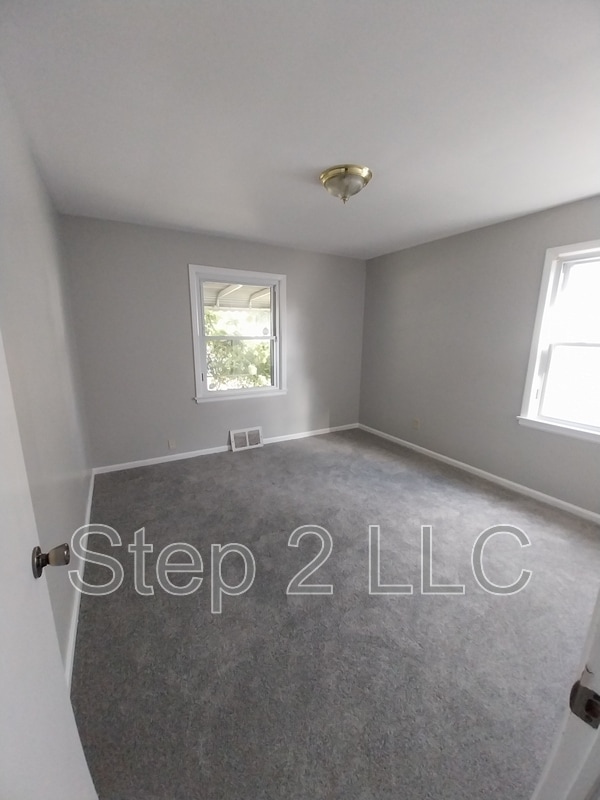 Building Photo - 5048 Claremont Blvd