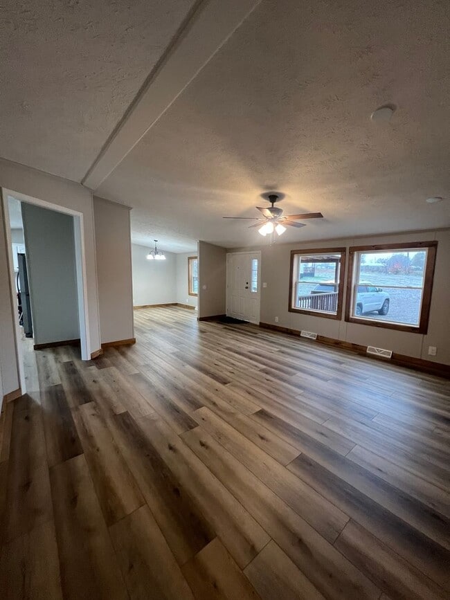 Building Photo - Peaceful Country Living on 1.4 Acres Beautifully Remodeled 3 Bed / 2 Bath Home on Ficklin Road