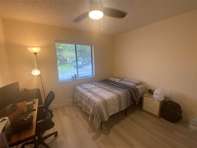 Building Photo - 1795 Satinwood Cir