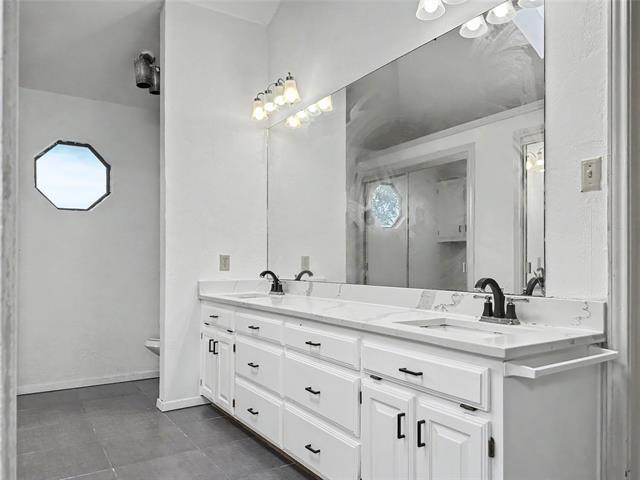 Building Photo - 2730 Big Oaks Dr