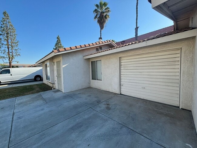 Building Photo - 4115 Ardmore Ave