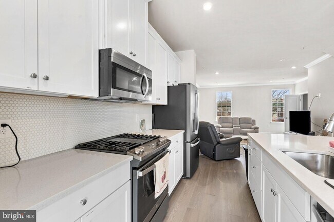 Building Photo - 168 Bishop Wy