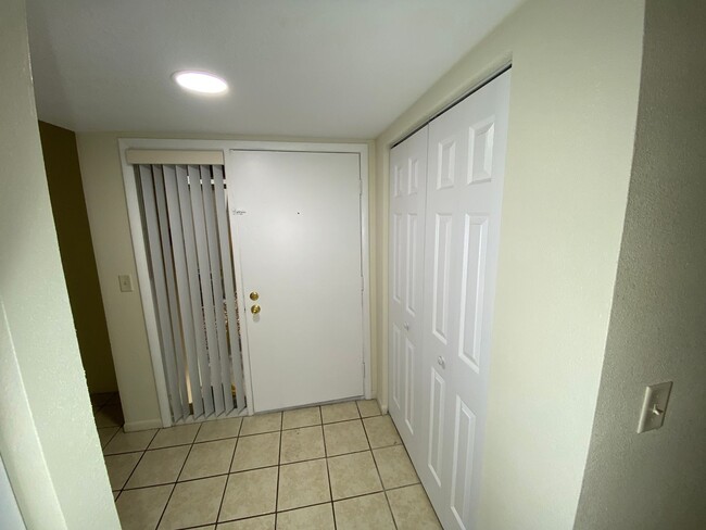 Building Photo - Two bedroom two bath First floor condo in ...