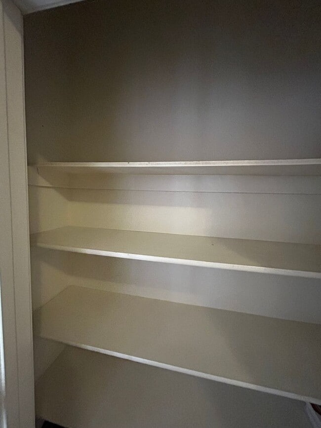 Building Photo - Fayetteville Home in Salem Village Subdivision!