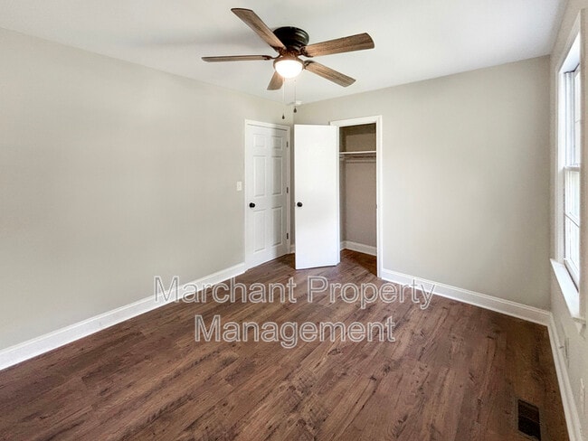 Building Photo - 308 Gordon St Ext