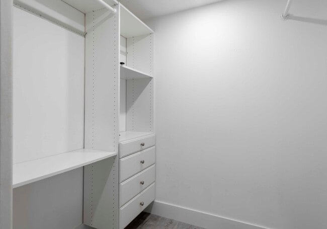 Building Photo - 4501 Fairway Dr N