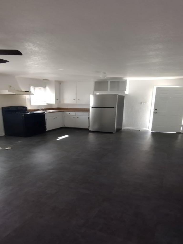 Building Photo - 204-206 Dewald St