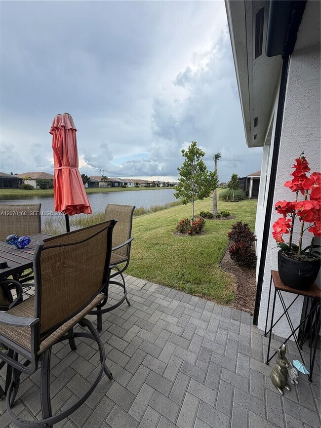 Building Photo - 13542 SW Oceanus Blvd