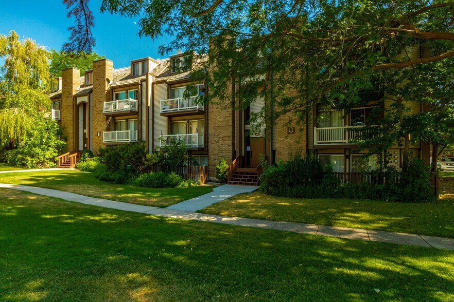 Building Photo - 88 W 50 S Unit C 12