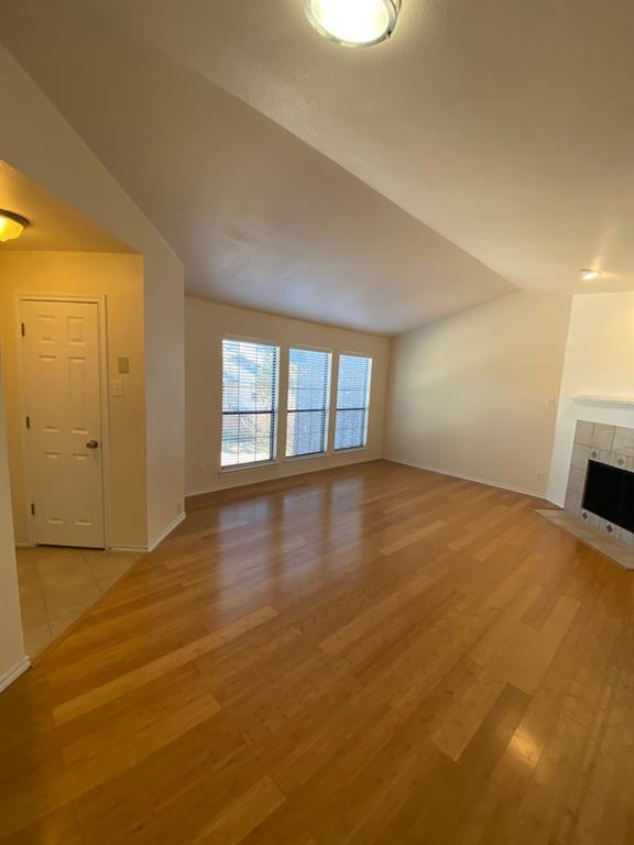 Building Photo - 3101 Townbluff Dr