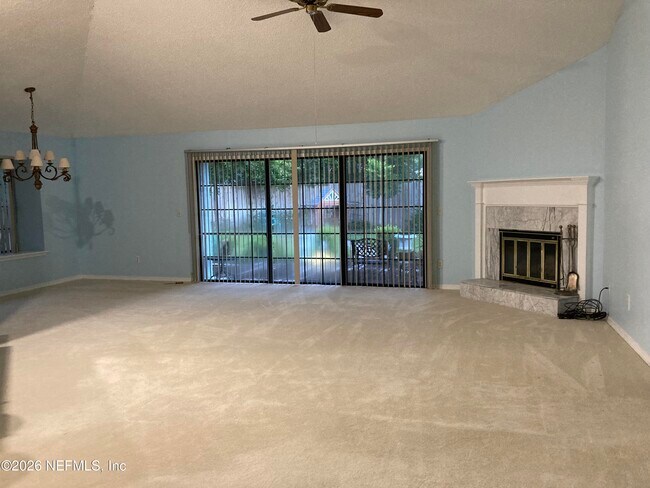 Building Photo - 8150 Loch Lomond Ln