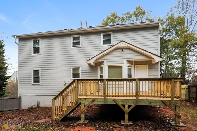 Building Photo - 4971 Shallow Ridge Ct NE