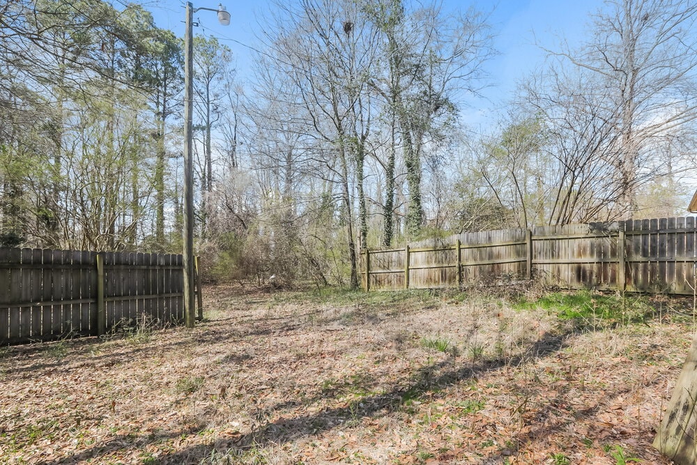 Building Photo - 2147 Camp Cir SW