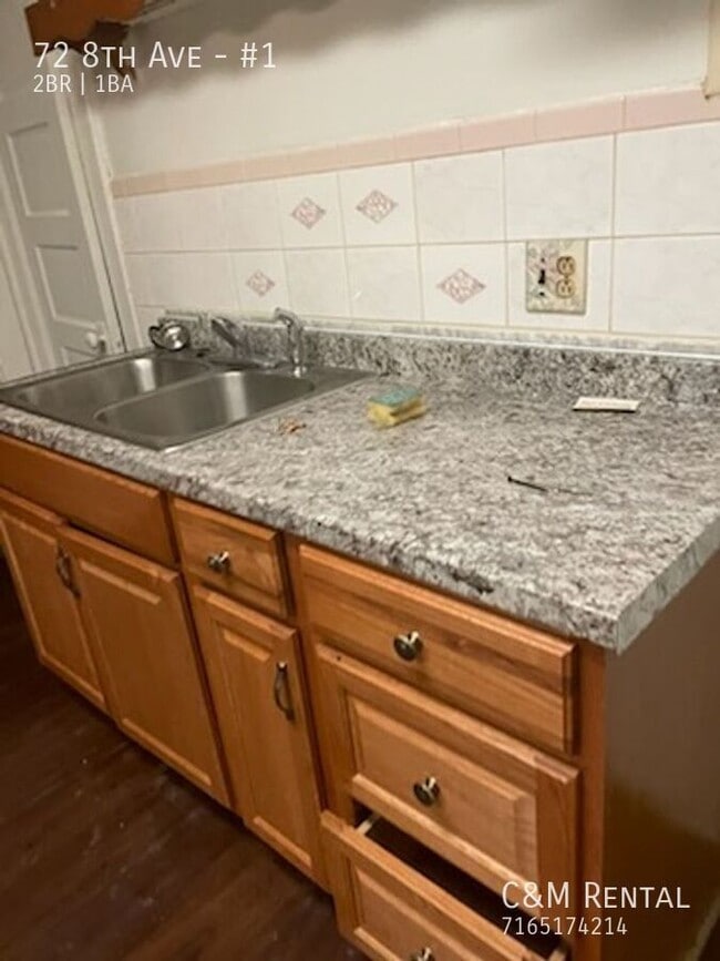 Building Photo - 72 8th Ave