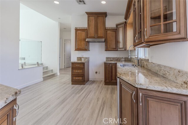 Building Photo - 1039 E Santa Anita Ave