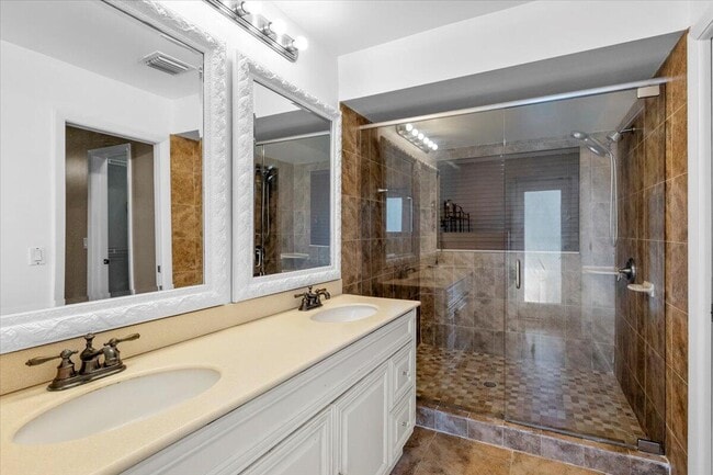 Building Photo - 5434 NW 87th Terrace