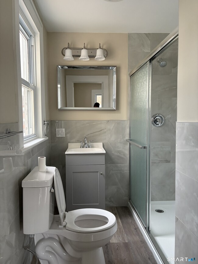 Building Photo - 35 9th Ave