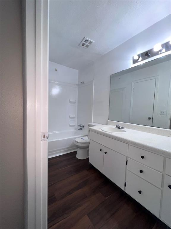 Building Photo - 325 Wymore Rd